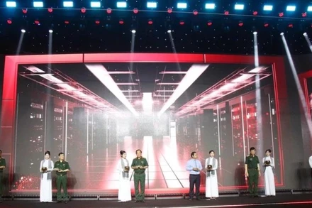 Tập đoàn Công nghiệp-Viễn thông Quân đội (Viettel) khởi công xây dựng Trung tâm dữ liệu và Nghiên cứu phát triển công nghệ cao Viettel tại Khu công nghiệp Tân Phú Trung, huyện Củ Chi, Thành phố Hồ Chí Minh. (Ảnh: Tiến Lực/TTXVN)