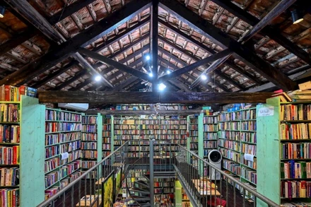 Không gian homestay được cải tạo từ nhà sách Mão. (Ảnh: GIANG HUY)