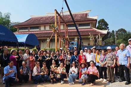 Các đại biểu tham dự Lễ khởi công Nhà sàn Bác Hồ. (Ảnh: CTV)