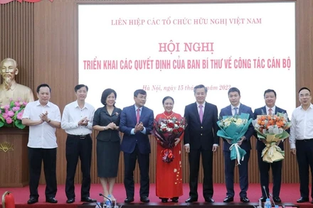 Hội nghị triển khai các quyết định của Ban Bí thư về công tác cán bộ.