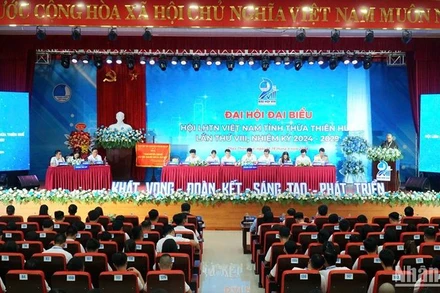 Toàn cảnh phiên khai mạc chính thức của Đại hội.