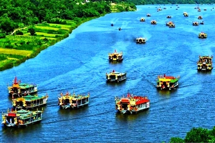 Lễ hội truyền thống Điện Huệ Nam được xem là một festival văn hóa dân gian, cộng đồng đặc trưng của vùng đất Cố đô.