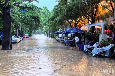 Mưa gây ngập úng cục bộ nhiều tuyến đường tại thành phố Huế trong tháng 9 vừa qua.