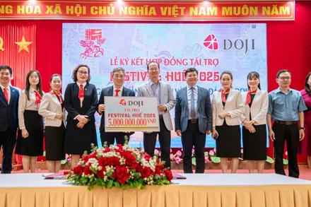 Lần đầu tiên Tập đoàn Vàng bạc Đá quý DOJI đồng hành cùng Festival Huế 2025 với danh vị “Nhà tài trợ kim cương”.