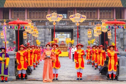 Hoạt động công bố Festival Huế 2024 và Lễ hội sân khấu hóa tái hiện Lễ Ban sóc triều Nguyễn.