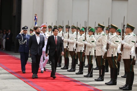 Lễ đón Chủ tịch nước Lương Cường thăm chính thức Chile.