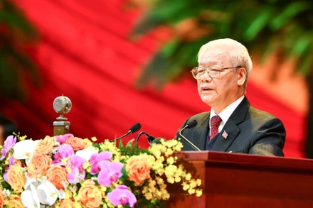 Độc lập dân tộc gắn liền với chủ nghĩa xã hội là đường lối cơ bản, xuyên suốt của cách mạng Việt Nam