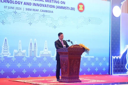 Thủ tướng nước chủ nhà Campuchia Samdech Moha Bovor Thipadei Hun Manet phát biểu khai mạc sự kiện. (Ảnh: Fresh News)