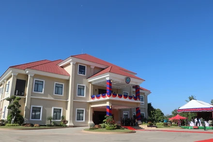 Tòa nhà Trụ sở Trung ương Hội Cựu chiến binh Campuchia có diện tích sử dụng gần 2.400 m2 với 17 phòng.