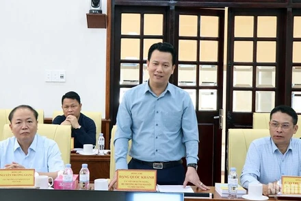 Ủy viên Trung ương Đảng, Bộ trưởng Tài nguyên và môi trường Đặng Quốc Khánh phát biểu kết luận tại buổi làm việc với tỉnh Đắk Nông về công tác quản lý Nhà nước trong lĩnh vực tài nguyên và môi trường.
