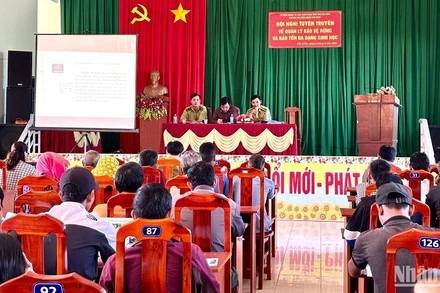 Thời gian qua, Khu bảo tồn thiên nhiên Nam Nung luôn đẩy mạnh và đa dạng các hình thức tuyên truyền về công tác quản lý bảo vệ rừng và đa dạng sinh học.