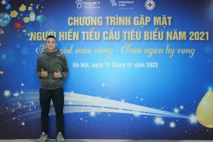 Nguyễn Văn Thanh tham gia chương trình “Gặp mặt người hiến tiều cầu tiêu biểu năm 2021". (Ảnh: Viện Huyết học) 