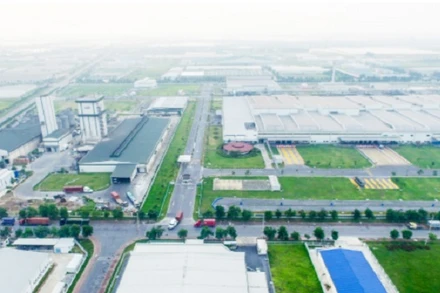 Ảnh minh họa: Trong những năm qua, nhiều diện tích đất nông nghiệp ở huyện Mê Linh bị thu hồi để phát triển các khu công nghiệp, khu đô thị. 