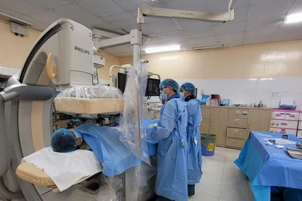 Một bệnh nhân bị nhồi máu cơ tim cấp được can thiệp động mạch vành tại Bệnh viện Nguyễn Tri Phương. (ảnh Bệnh viện cung cấp)