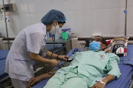 Người bệnh có thẻ bảo hiểm y tế được hưởng đầy đủ quyền lợi khi đi khám, chữa bệnh.