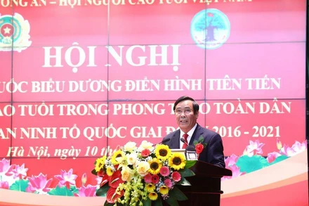 Đồng chí Nguyễn Thanh Bình, Chủ tịch Hội Người cao tuổi Việt Nam phát biểu khai mạc Hội nghị. 