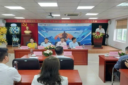 Quang cảnh buổi họp báo.