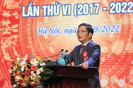 Trưởng Ban Kinh tế Trung ương Trần Tuấn Anh phát biểu ý kiến tại Hội nghị.