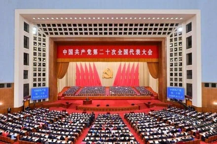 Toàn cảnh phiên khai mạc Đại hội XX của Đảng Cộng sản Trung Quốc. (Ảnh: Tân Hoa xã)