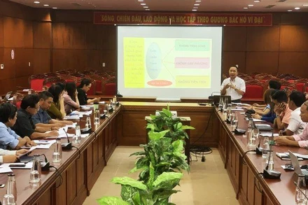 Phó Trưởng Ban Tuyên giáo Tỉnh ủy Đắk Lắk Lê Đình Hoan họp triển khai Chương trình số 24-CTr/TU của Ban Thường vụ Tỉnh ủy Đắk Lắk.