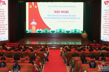 Quang cảnh hội nghị.
