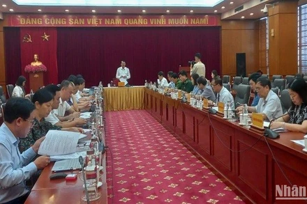 Quang cảnh cuộc họp.