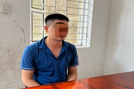 Đối tượng Phùng Quang Sở bị khởi tố, bắt tạm giam vì tội mua bán hóa đơn khống. (Ảnh: Công an Cao Bằng cung cấp)