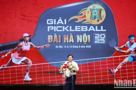 Ông Nguyễn Tiến Dũng - Phó Tổng Giám đốc Đài Hà Nội, Trưởng Ban Tổ chức "Giải Pickleball Đài Hà Nội 2025" phát biểu tại buổi họp báo. 