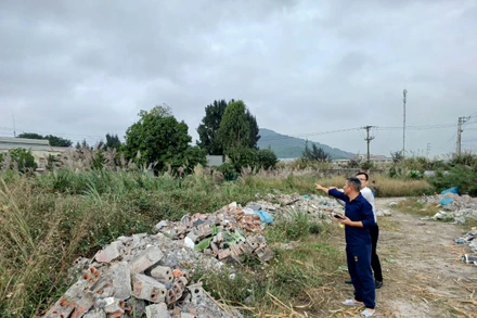 Ông Ngô Đức Long phản ánh sự việc tổ công tác thành phố Cẩm Phả (Quảng Ninh) giải phóng mặt bằng khi chưa làm rõ một số kiến nghị. 