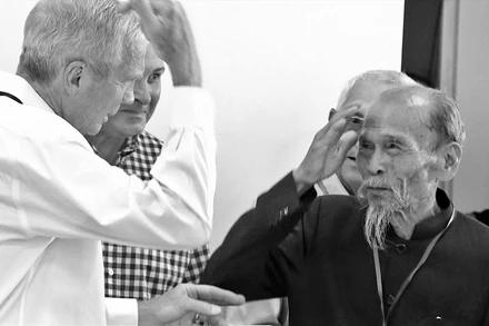 Một cảnh trong phim Hóa giải. (Ảnh đoàn làm phim cung cấp) 