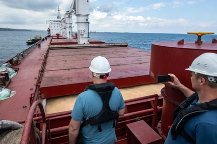 Tàu vận chuyển ngũ cốc theo Sáng kiến ngũ cốc Biển Ðen. (Ảnh OCHA) 