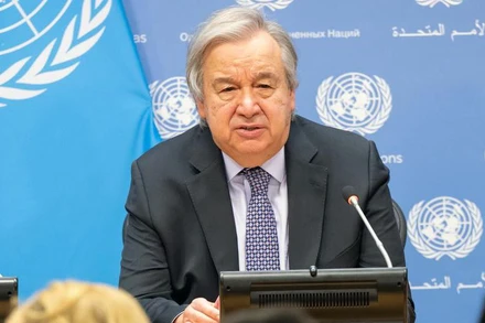 Tổng Thư ký Liên hợp quốc họp báo cuối năm. (Ảnh TÂN HOA XÃ) 