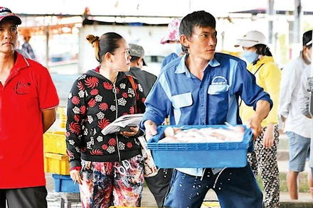 Phần lớn hải sản sau khai thác ở biển Cà Mau đều qua cảng, được kiểm soát chặt về truy xuất nguồn gốc. 