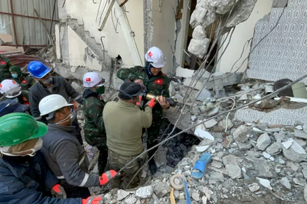 Quân đội nhân dân Việt Nam tham gia cứu hộ, cứu nạn, khắc phục hậu quả động đất tại Thổ Nhĩ Kỳ. (Ảnh VĂN HIẾU)