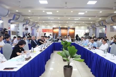 Hội thảo “Khoa học và công nghệ vũ trụ hỗ trợ phát triển kinh tế-xã hội thành phố Hải Phòng”.