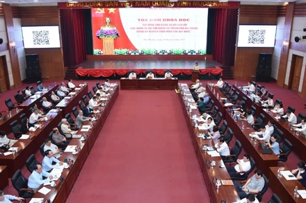 Quang cảnh tọa đàm.