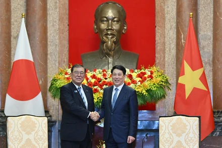 Chủ tịch nước Lương Cường và Thủ tướng Nhật Bản Ishiba Shigeru.