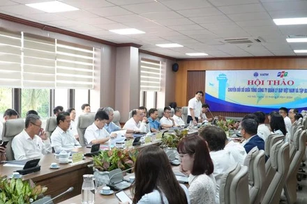 Toàn cảnh buổi hội thảo chuyển đổi số giữa Tổng công ty Quản lý bay Việt Nam và Tập đoàn FPT.