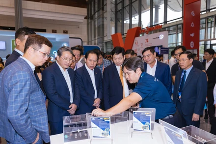 Chip và AI được FPT xem là những hướng đi trọng tâm trong thời gian tới, là một trong những yếu tố then chốt để Việt Nam đuổi kịp các nước tiên tiến trên thế giớ.