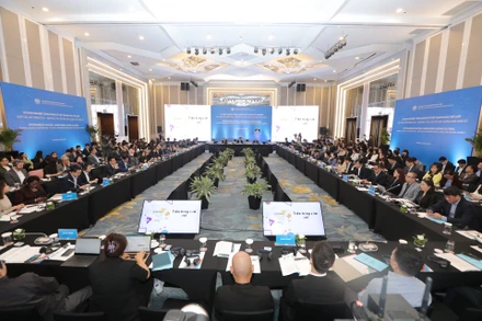 “Sếu đầu đàn” ngành công nghệ chia sẻ kinh nghiệm đi ra biển lớn