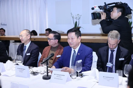 Chủ tịch Tập đoàn FPT Trương Gia Bình chia sẻ về cơ hội cho ngành bán dẫn Việt Nam.