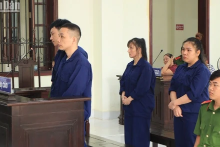 Các bị cáo trước tòa.