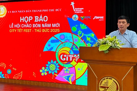 Phó Chủ tịch Ủy ban nhân dân thành phố Thủ Đức Nguyễn Kỳ Phùng giới thiệu những nội dung cơ bản của City Tết Fest Thủ Đức 2025.