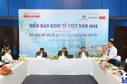 Quang cảnh diễn đàn.