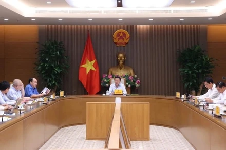 Phó Thủ tướng Trần Hồng Hà chủ trì buổi làm việc. (Ảnh: TTXVN)