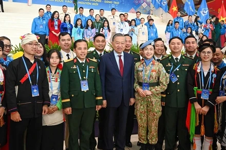 Tổng Bí thư Tô Lâm và các đại biểu dự Đại hội Liên hiệp thanh niên Việt Nam lần thứ IX. (Ảnh: DUY LINH)