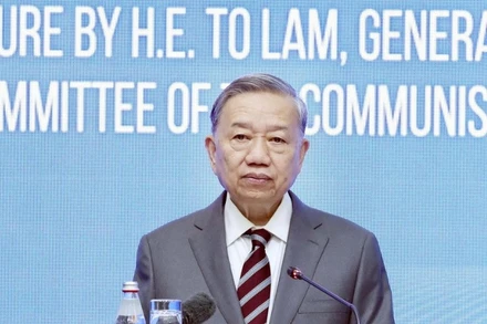 Tổng Bí thư Tô Lâm phát biểu về chính sách tại Học viện Hành chính công trực thuộc Tổng thống Kazakhstan. (Ảnh: TTXVN)