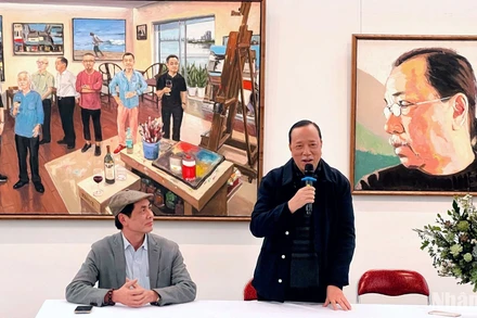 Họa sĩ Phạm Luận chia sẻ về cơ duyên, ý nghĩa của việc tổ chức triển lãm tranh chân dung lần này.