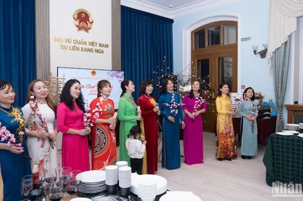 Tiết mục văn nghệ trong chương trình. (Ảnh: Thanh Thể)