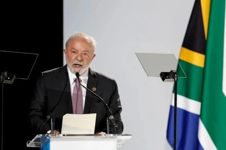 Tổng thống Brazil Lula da Silva phát biểu tại Hội nghị Cộng đồng các quốc gia Mỹ Latin và Caribe (CELAC) lần thứ 9 vừa khép lại ở Honduras. (Ảnh: Tân hoa xã)